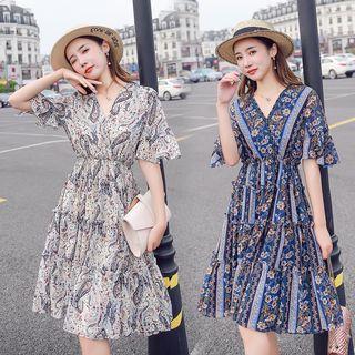 Floral Print V-neck Bell Sleeve A-line Dress