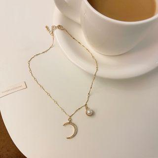 Crescent Necklace 1 Pc - Gold - One Size