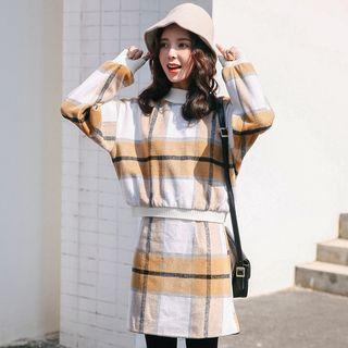 Set: Plaid Pullover + High Waist A-line Skirt