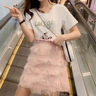 Set: Short-sleeve Graphic T-shirt + Feathered A-line Mini Skirt