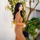 Crew-neck Rib-knit Midi Dress