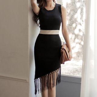 Sleeveless Knit Fringe Dress