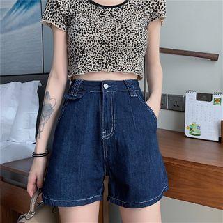 Leopard Print Short-sleeve Cropped Top / High-waist Denim Shorts