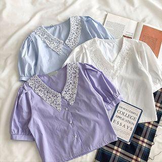 Perforated V-neck Puff-sleeve Blouse