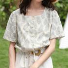 Elbow-sleeve Leaf-pattern Buttoned Top