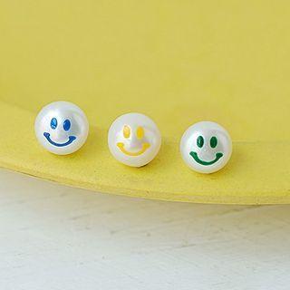 Smiley Freshwater Pearl Earring
