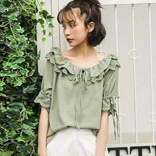 3/4 Sleeve Ruffled Blouse