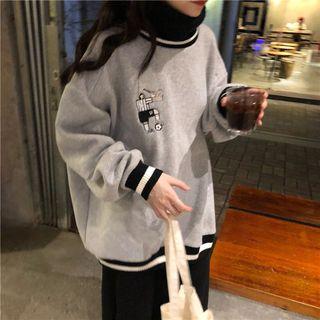 Turtle-neck Paneled Embroidered Sweatshirt Gray - One Size