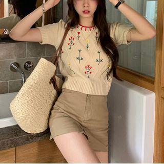 Short-sleeve Flower Embroidered Knit Top / Skort