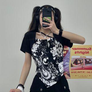 Short-sleeve Panel Asymmetric Crop Top