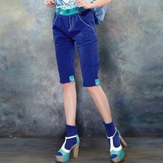 Embroidered Cropped Pants