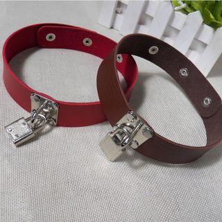Lock Accent Choker