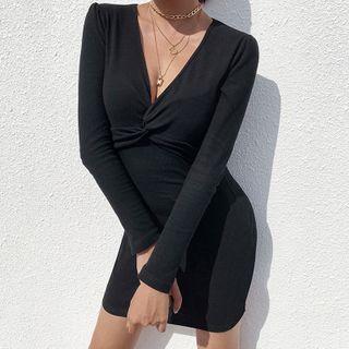 V-neck Twisted Ribbed Sheath Dress