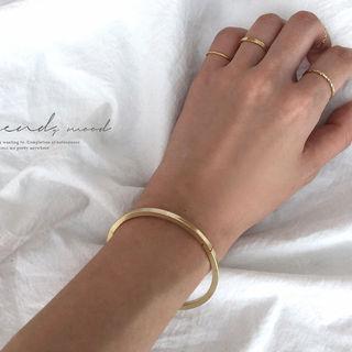 Slim Metal Bangle Gold - One Size