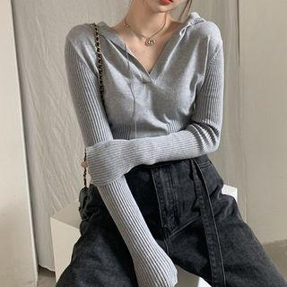 Plain V-neck Knit Hoodie