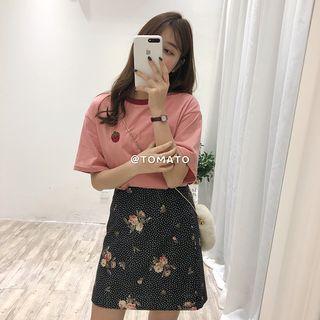 Embroidered Strawberry Short-sleeved Top