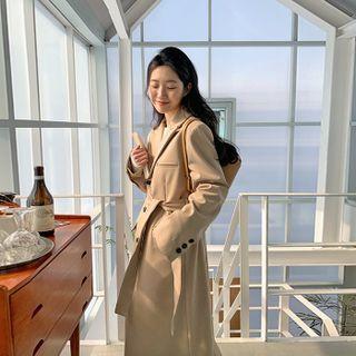 Hidden-button Mac Jacket