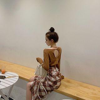 Long-sleeve Open Back T-shirt / Plaid Midi Ruffled A-line Skirt