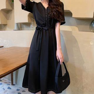 Short-sleeve V-neck Tie-waist Midi A-line Dress
