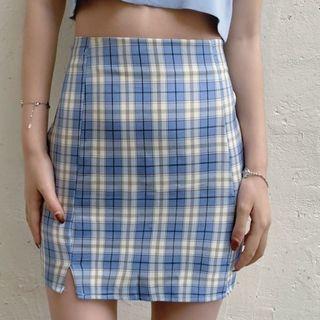 Short-sleeve Button-up Knit Top / Plaid A-line Skirt / Set