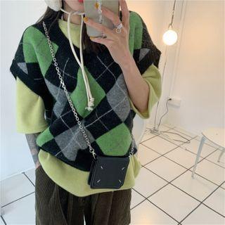 Short-sleeve T-shirt / Argyle Print Knit Sweater Vest / Harem Pants