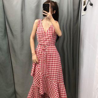 Ruffle Hem Checked Sleeveless Midi A-line Dress