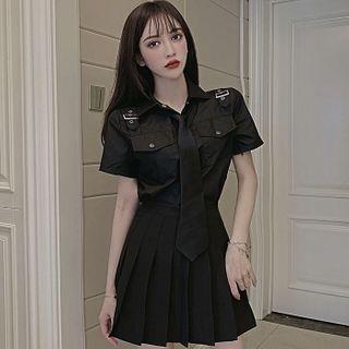 Short-sleeve Tie-neck Shirt / Plain Mini Skirt / Set