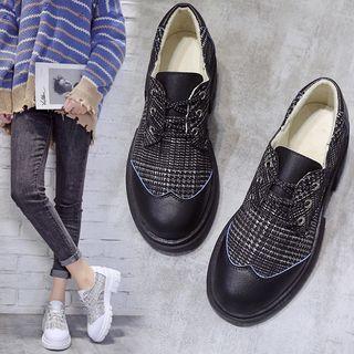 Cap Toe Houndstooth Lace-up Shoes