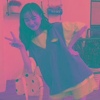 Set: Elbow-sleeve T-shirt + Distressed Vest