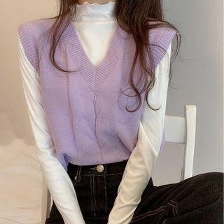 Mock-neck Long-sleeve Top / Sleeveless V-neck Vest