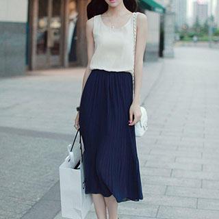 Sleeveless Two-tone Accordion Pleat Dress