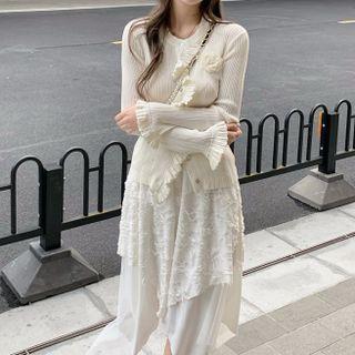 Flared-cuff Floral Ribbed Knit Top / Midi A-line Layered Lace Skirt