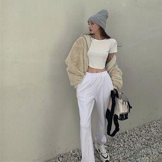 Faux Fur Hooded Zip Jacket / Short-sleeve T-shirt / Sweatpants