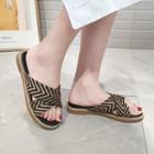 Crossover Pattern Fabric Strap Slippers