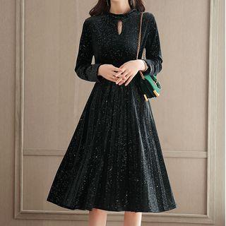 Keyhole Front Long-sleeve A-line Dress