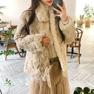 Collared Toggle-button Faux-fur Jacket