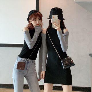 Cold-shoulder Two-tone Sweater / Mini Knit Dress