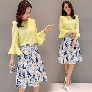 Set: 3/4-sleeve Chiffon Top + Printed A-line Midi Skirt