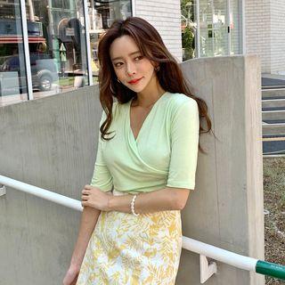 Slim-fit Wrap Top