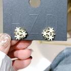 Snowflake Faux Pearl Earring 1 Pair - White & Gold - One Size