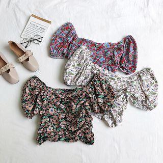 Off-shoulder Vintage Floral Cropped Top