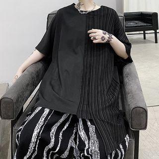 Short-sleeve Pleated Panel Top