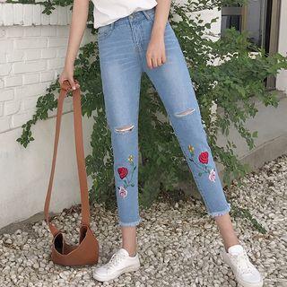 Embroidered Ripped Washed Jeans