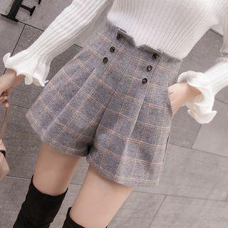 Buttoned Plaid Wide-leg Shorts