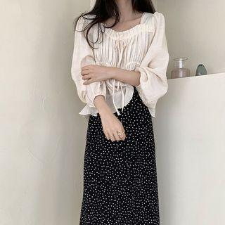 Puff-sleeve Blouse / Dotted Skirt