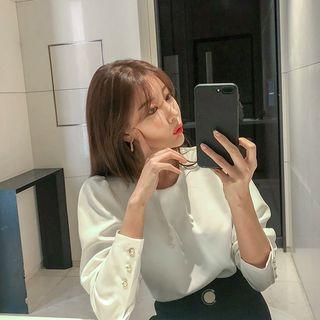Puff-shoulder Sleek Blouse