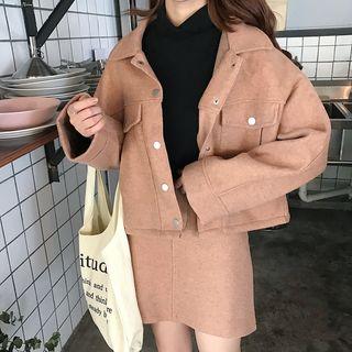 Oversized Cropped Jacket / A-line Skirt