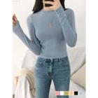 Round-neck Colored Slim-fit T-shirt