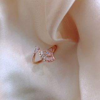 Rhinestone Fan Ring