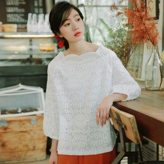 Puff 3/4-sleeve Lace Top